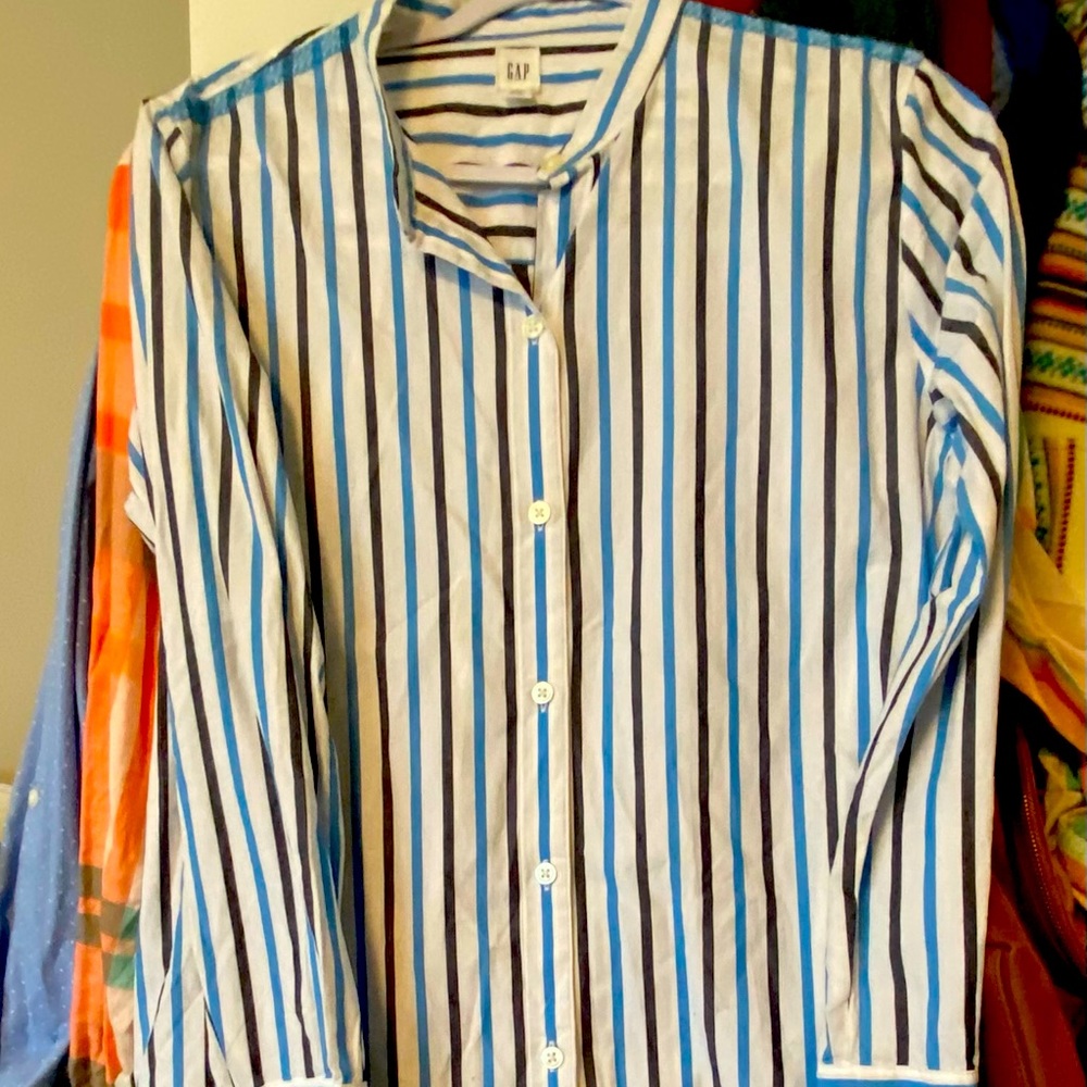 Gap shirt dress- perfect condition. Worn twice. Size large